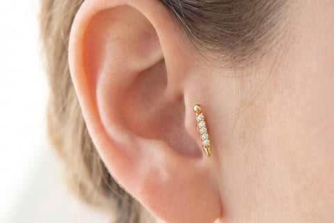 Tragus Piercing Gold