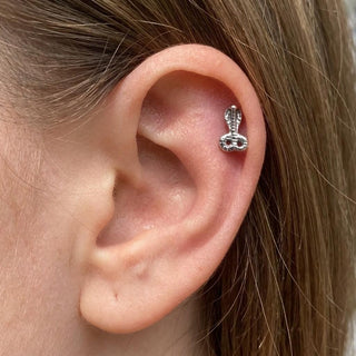 Titanium Labret Cobra Internally Threaded