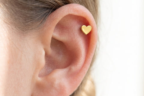 Helix Piercing Herz